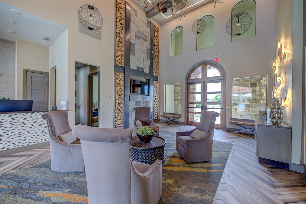 Lexington Ph Seven - Residential