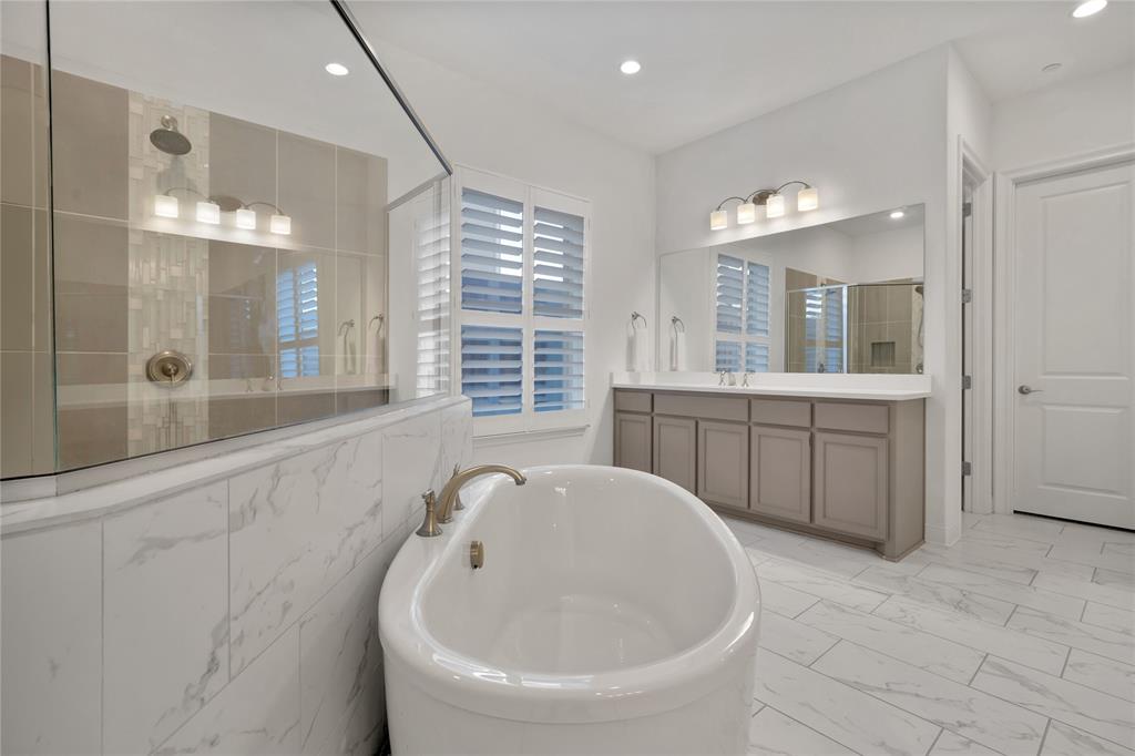 Lexington Ph Seven - Residential