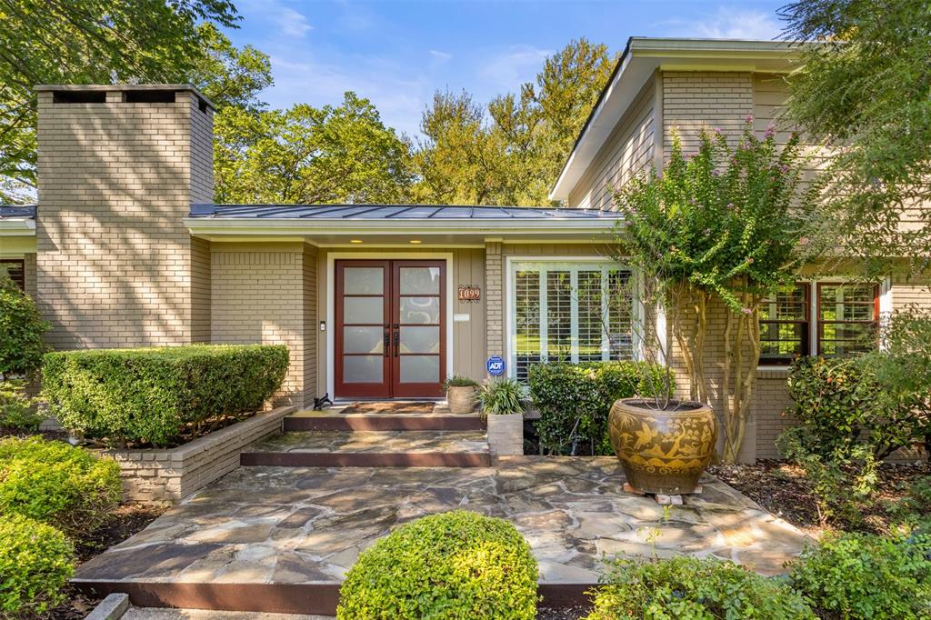 1099 Waterford Drive
