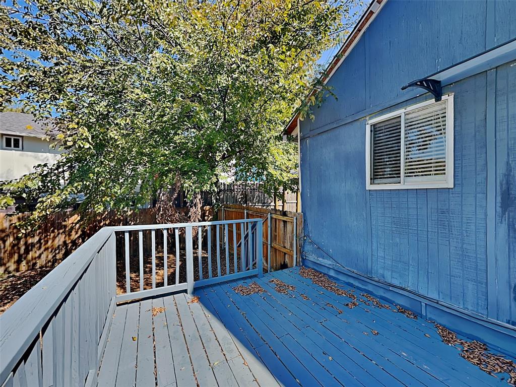 Ross Ave Annex 01 - Residential Lease