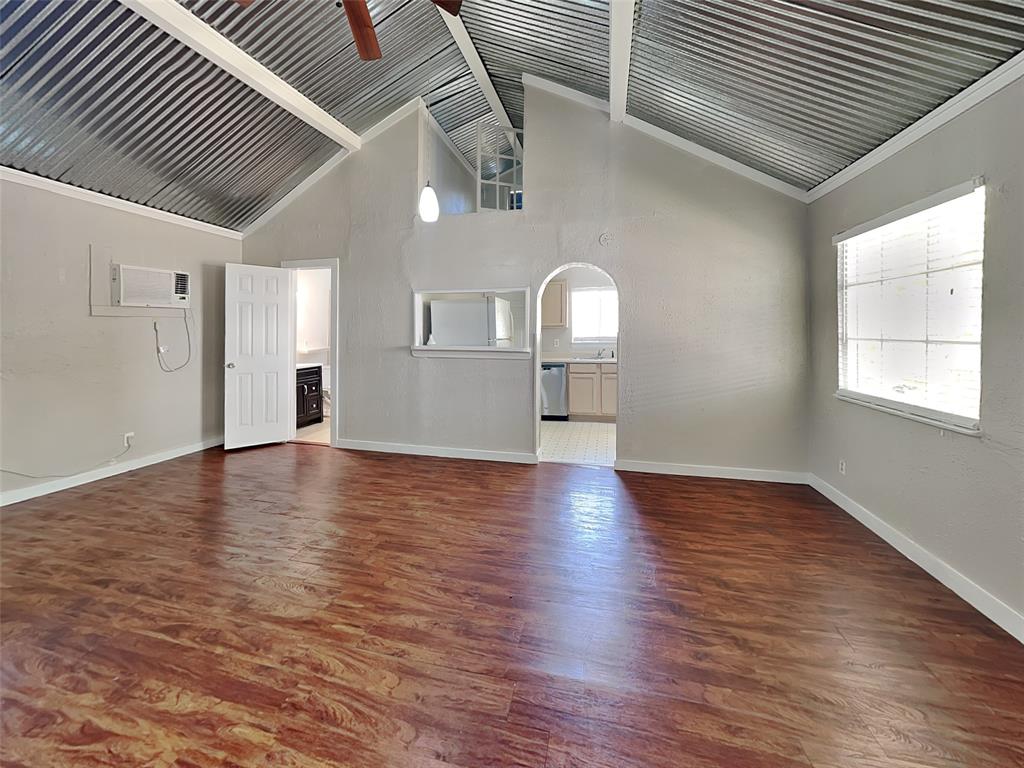 Ross Ave Annex 01 - Residential Lease