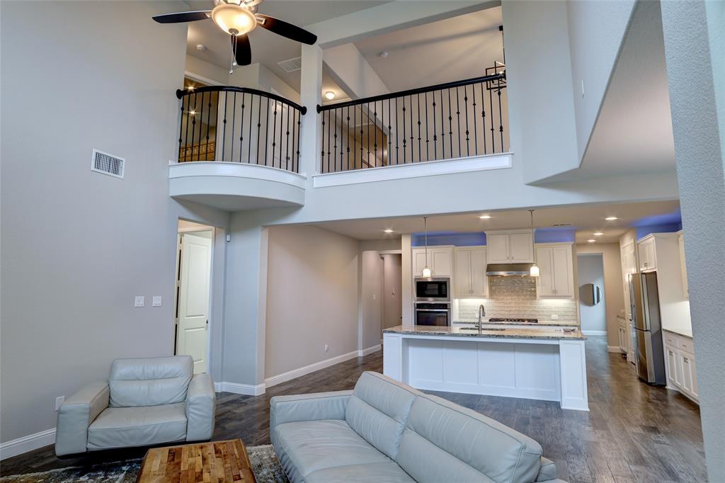 Castle Hills - Ph - Residential