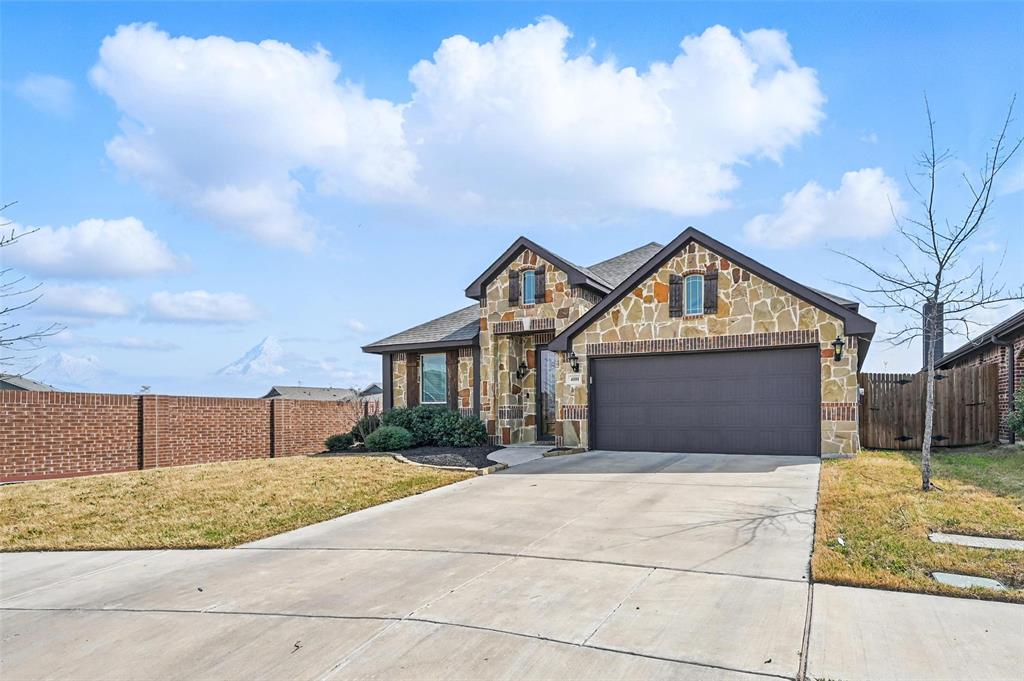 4101 Snowberry Lane