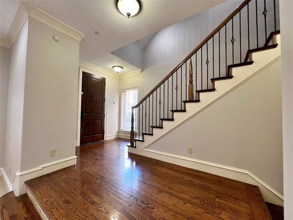 Town Homes At Legacy Town Center Ph Four The - Residential Lease