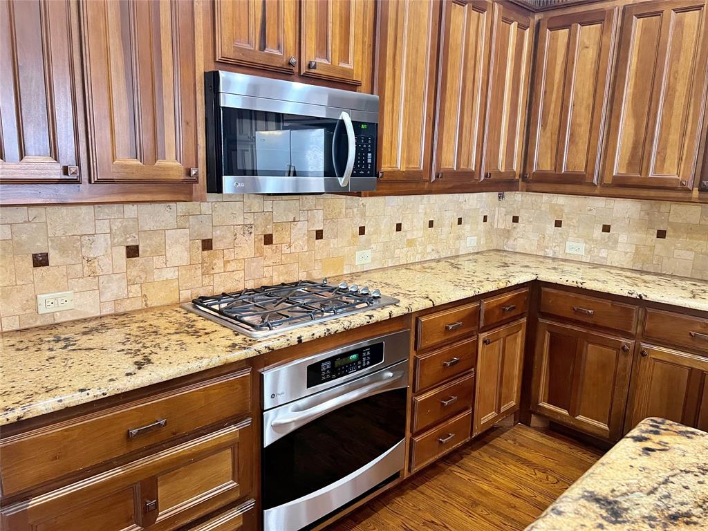 Town Homes At Legacy Town Center Ph Four The - Residential Lease