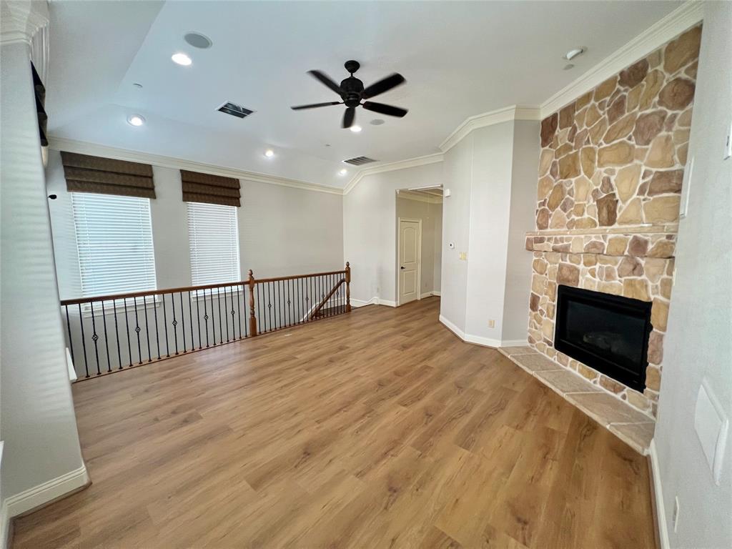 Town Homes At Legacy Town Center Ph Four The - Residential Lease