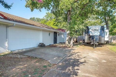 A home in Burleson