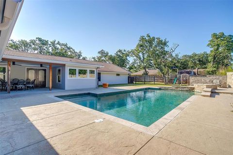 A home in Burleson