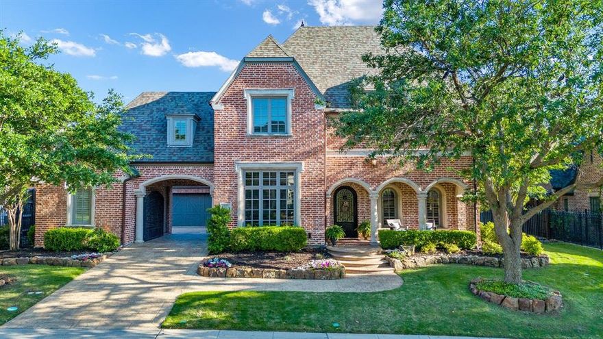 Beautifully designed and maintained Sanders Custom Home in the highly sought-after Chapel Creek neighborhood of Frisco, Texas.  This home is an entertainer's dream, with a large well appointed eat-in kitchen which flows seamlessly into the oversized breakfast area and living room.  Two downstairs bedrooms, both with ensuite baths, makes this home ideal for guests and multigenerational living.  The pool and abundant covered patio area feature two separate seating areas, making outdoor living and entertaining a year-round endeavor.  Beautiful hardwood flooring throughout a majority of the home.  Louvered shutters on all windows.  Each and every bedroom is large and includes an ensuite bath and walk-in closet.  Upstairs living area, media room, and wet bar provide a haven for entertaining guests.  Located just minutes away from the 121-Tollway Corridor.  Upstairs and Downstairs HVAC replaced in 2023.