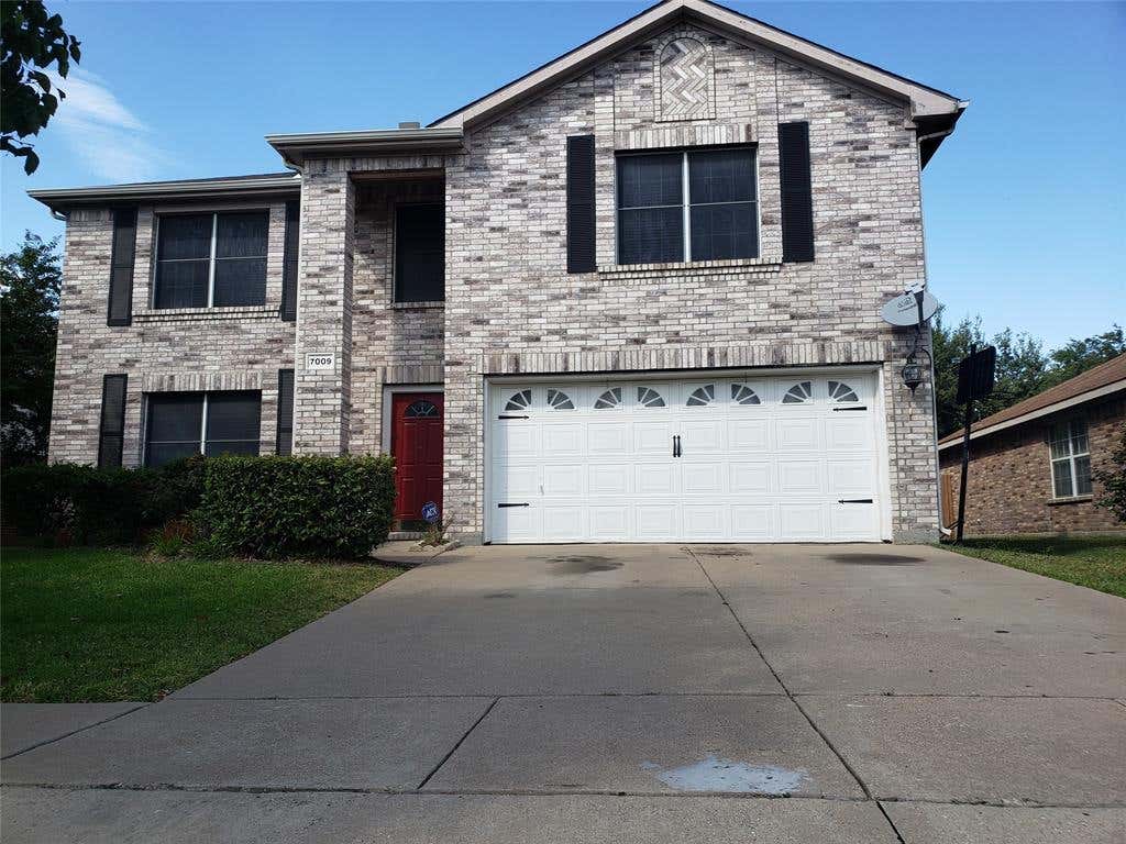 Photo of 7009 Oconnor Street, Arlington, TX 76002 (MLS # 21357314)