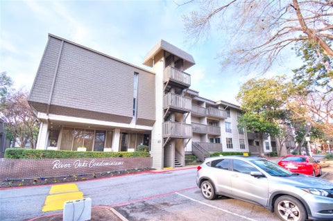 Photo of 4837 Cedar Springs Road #304, Dallas, TX 75219 (MLS # 21390998)