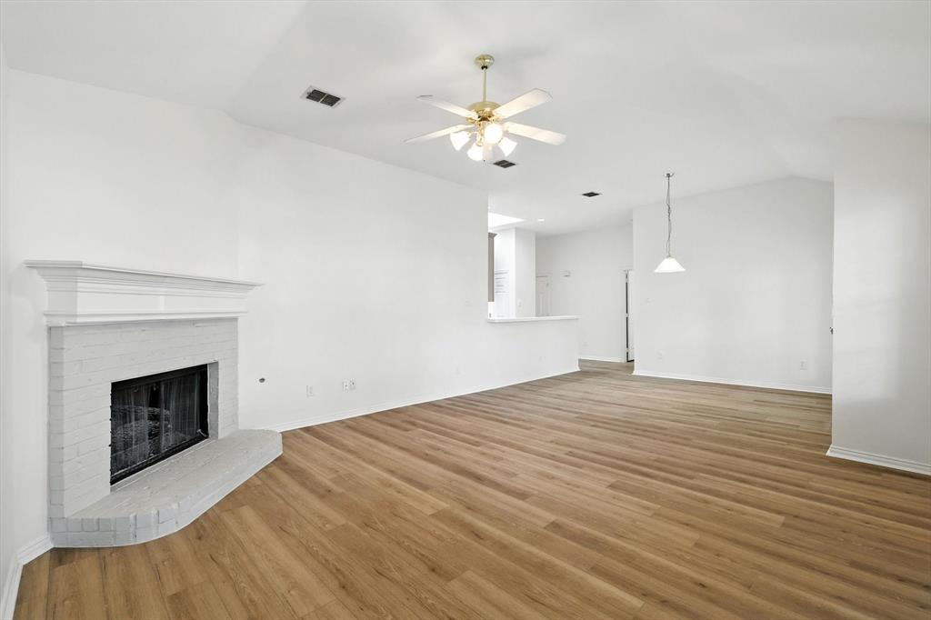 Hilltop Estate Ph 2 Lewisville - Residential