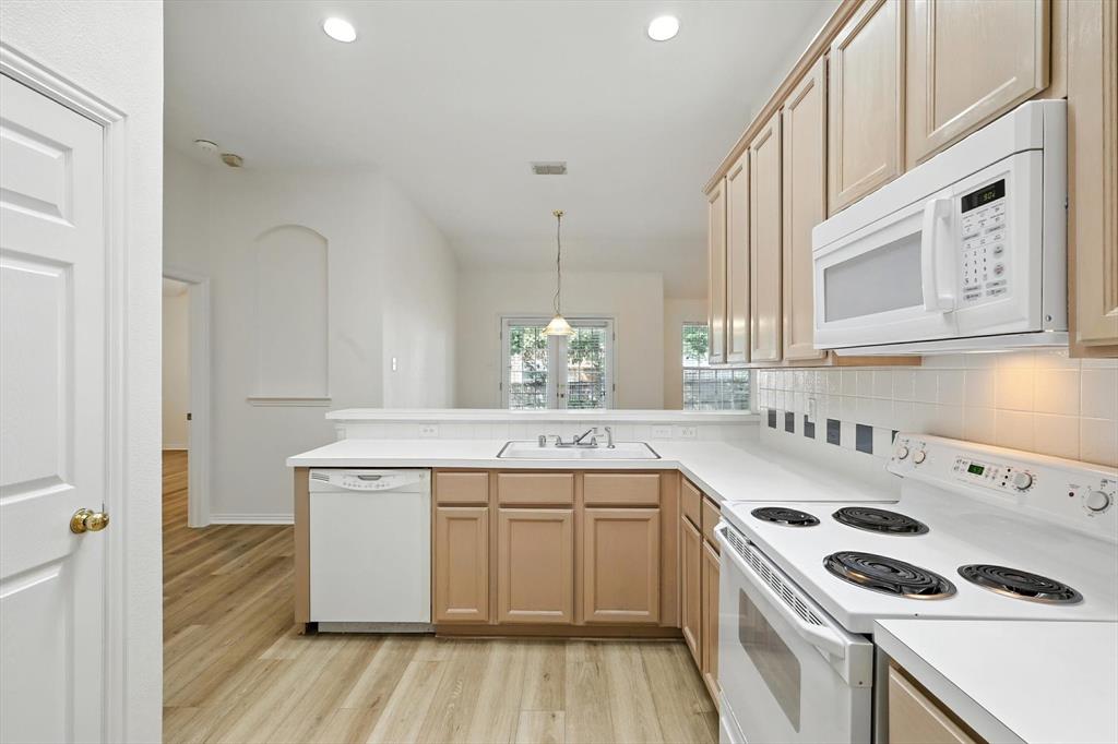 Hilltop Estate Ph 2 Lewisville - Residential