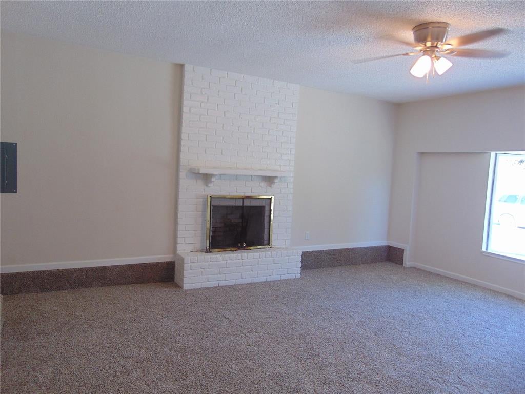 1741 Oak Hill Circle