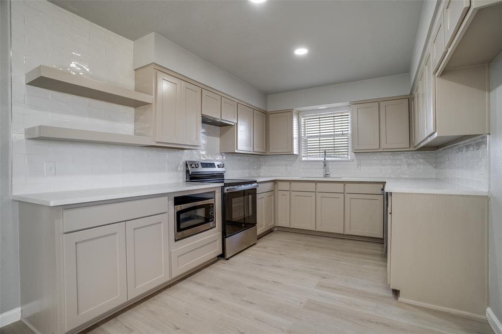 Lakeview Manors 2 - Residential