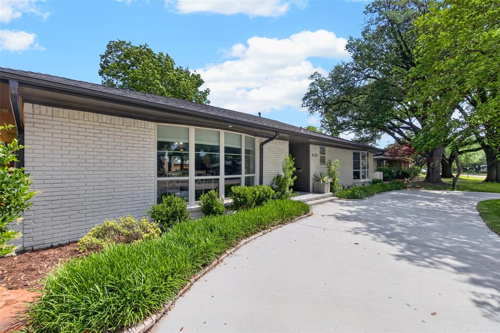 6233 Crestmont Drive