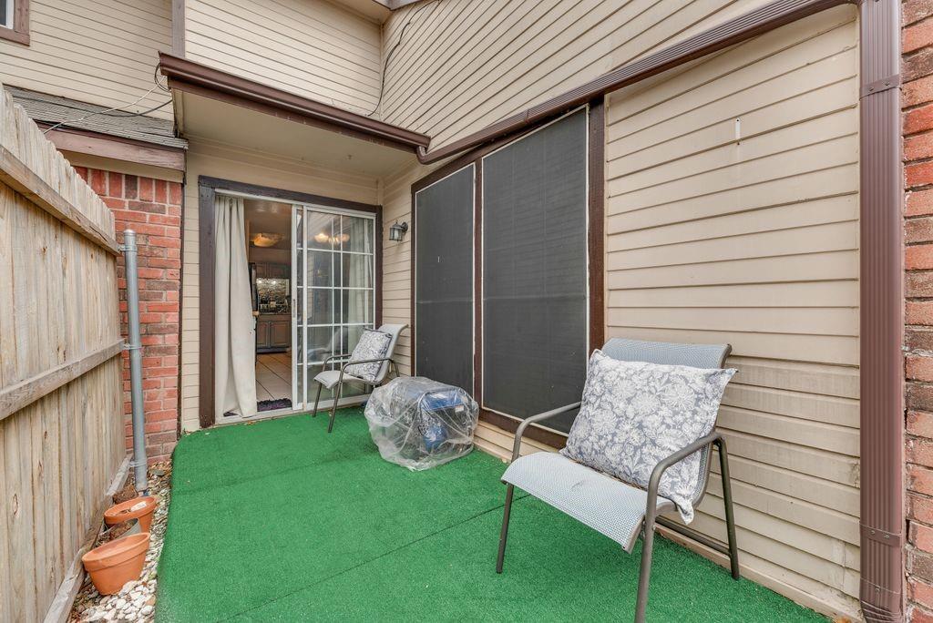 Wykeham-Wykeham Condos - Residential