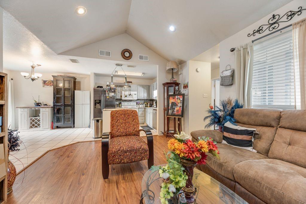 Wykeham-Wykeham Condos - Residential