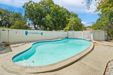 Tiny photo for 742 Austrian Road, Grand Prairie, TX 75050 (MLS # 21209313)