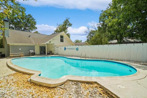 Tiny photo for 742 Austrian Road, Grand Prairie, TX 75050 (MLS # 21209313)