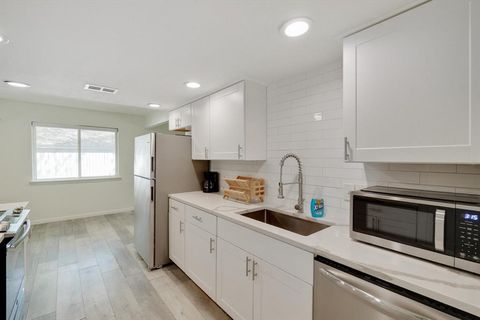 Tiny photo for 742 Austrian Road, Grand Prairie, TX 75050 (MLS # 21209313)