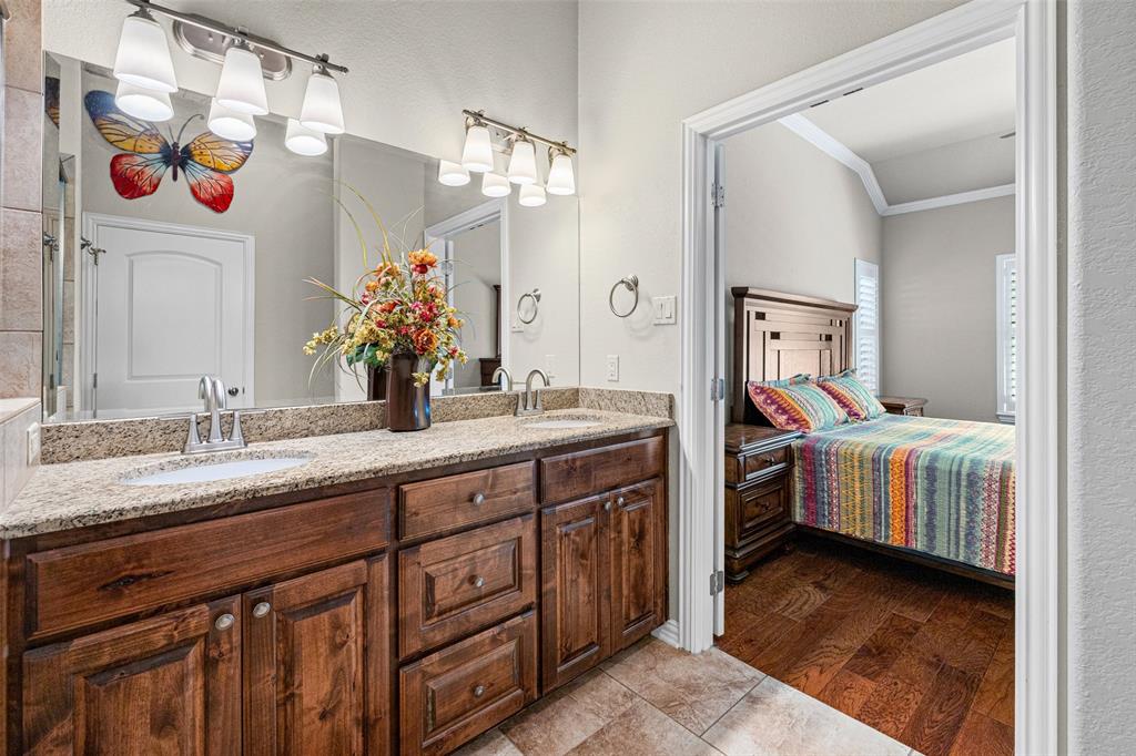 Cobblestone Court - Residential