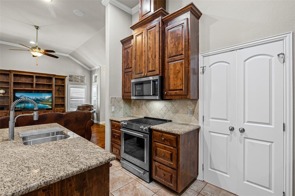 Cobblestone Court - Residential