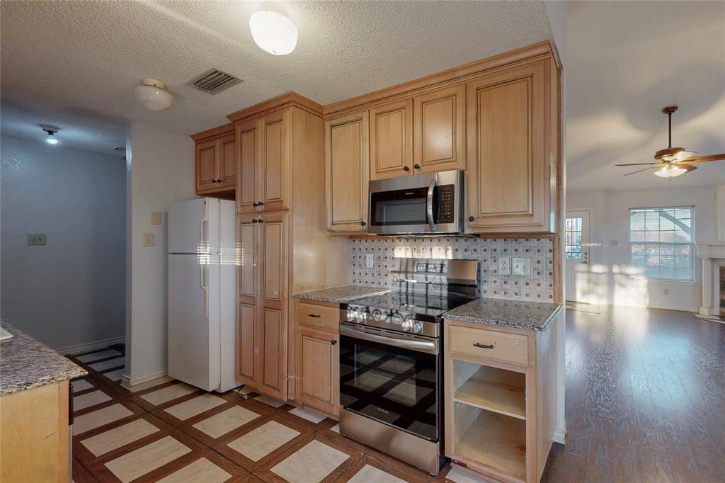 High Mdws 02 - Residential Lease