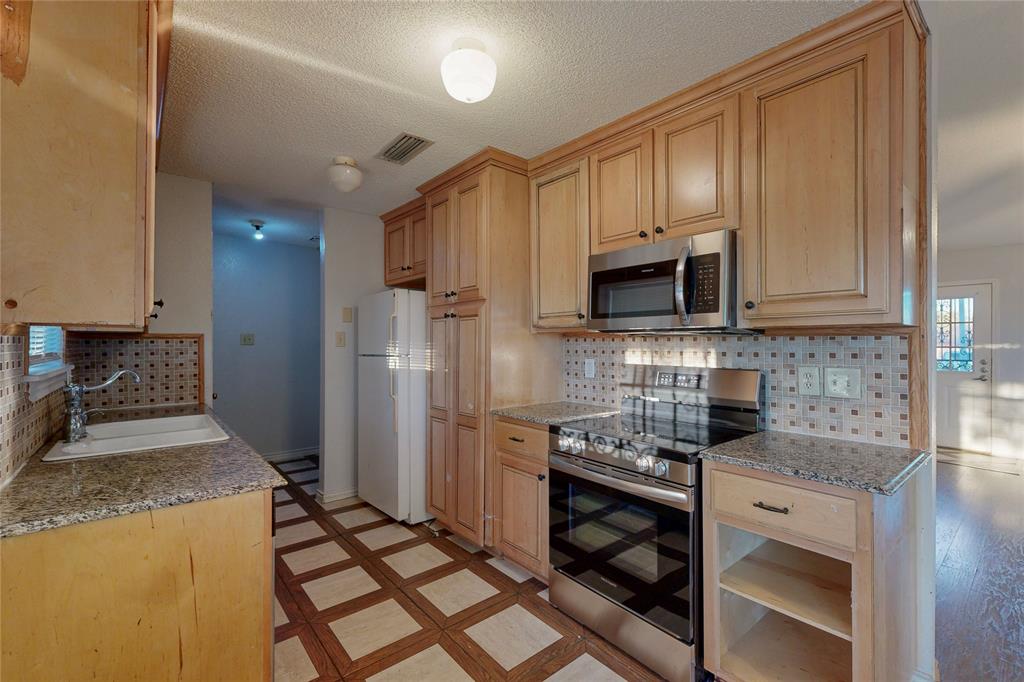 High Mdws 02 - Residential Lease