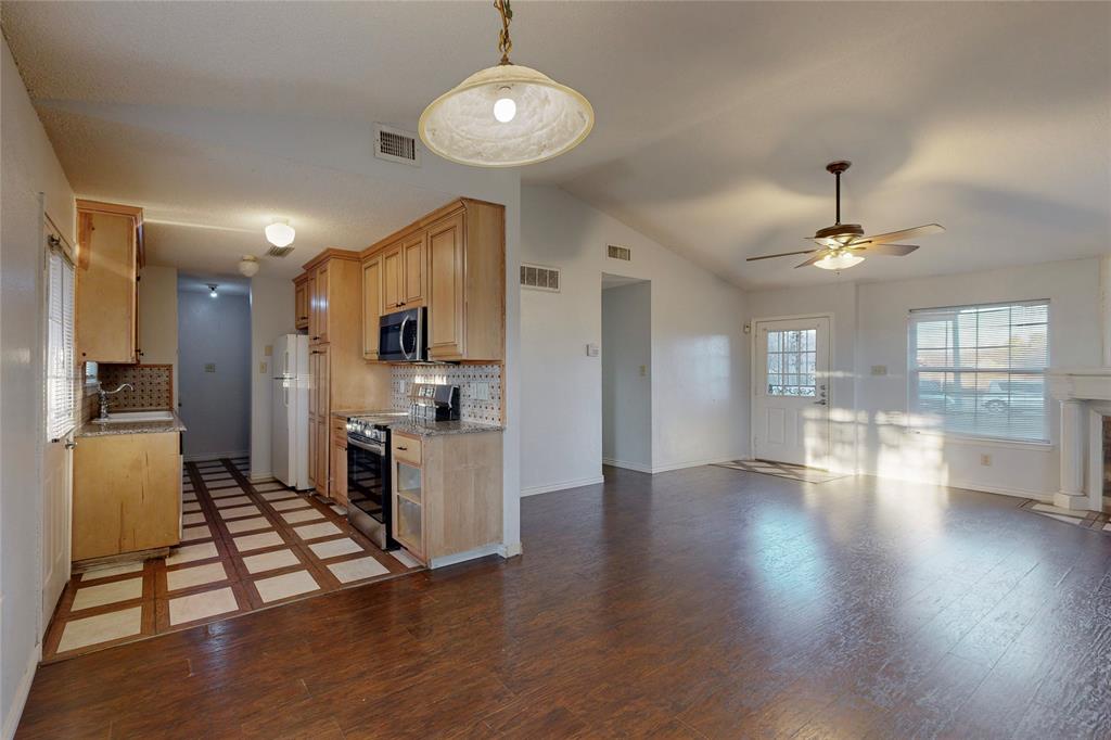 High Mdws 02 - Residential Lease