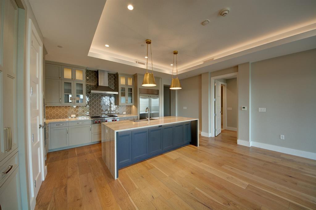 Parkview Condo - Residential