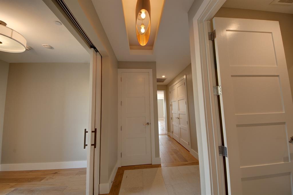 Parkview Condo - Residential