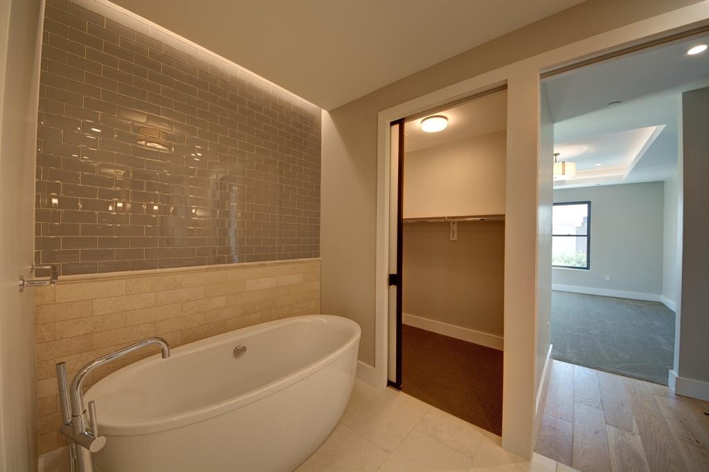 Parkview Condo - Residential