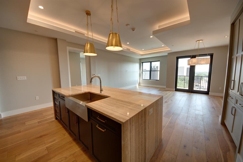 Parkview Condo - Residential