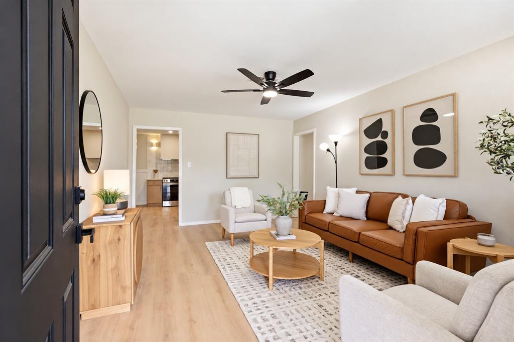 3616 Venice Drive