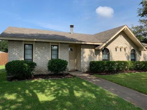 Photo of 4905 AVERY Circle, The Colony, TX 75056 (MLS # 21285962)