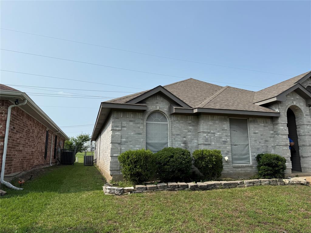 2825 Saint Croix Avenue
