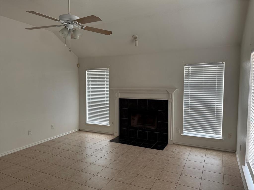 2825 Saint Croix Avenue