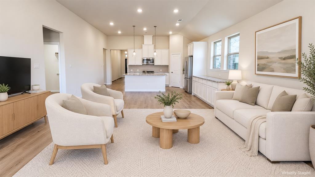 2201 River Trail