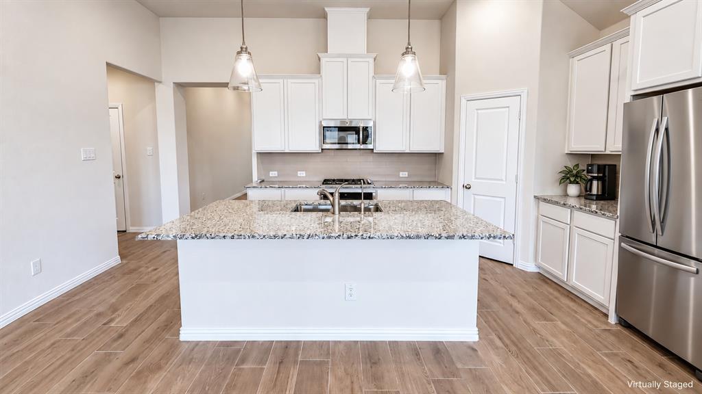2201 River Trail
