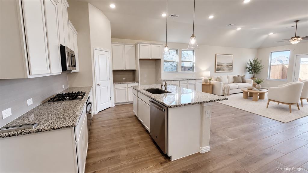 2201 River Trail