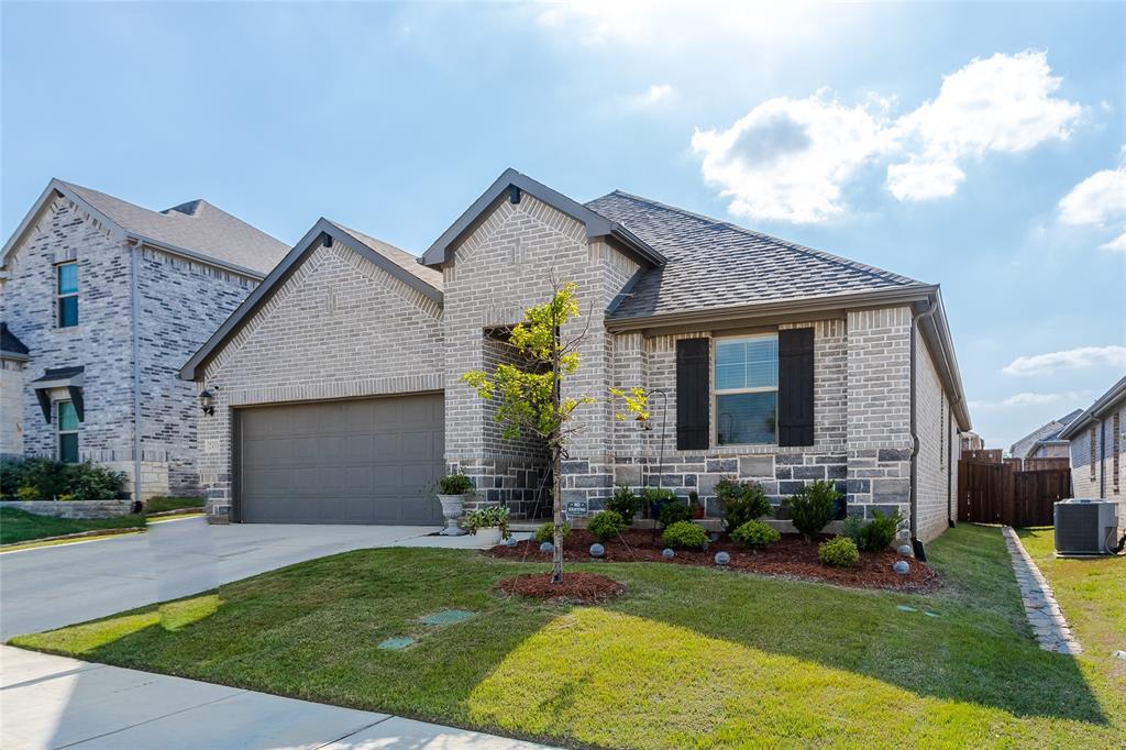 2433 Pinnacle Place