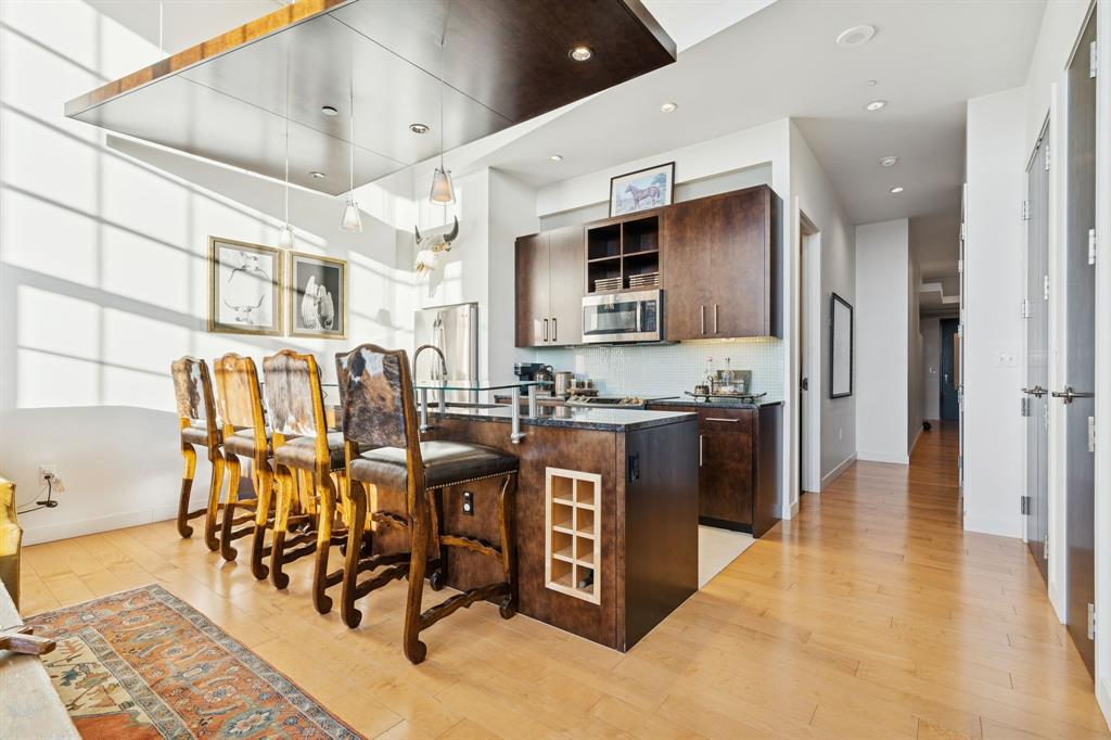 One Montgomery Plaza Residence Condo - Residential