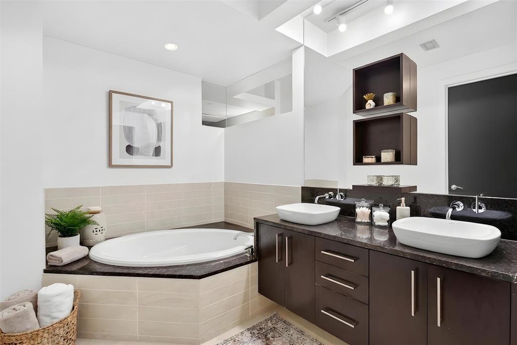 One Montgomery Plaza Residence Condo - Residential