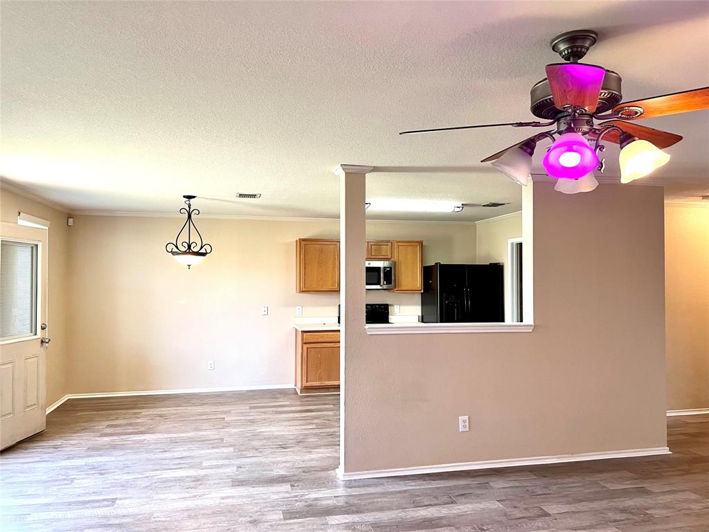 2906 Lake Vista Drive
