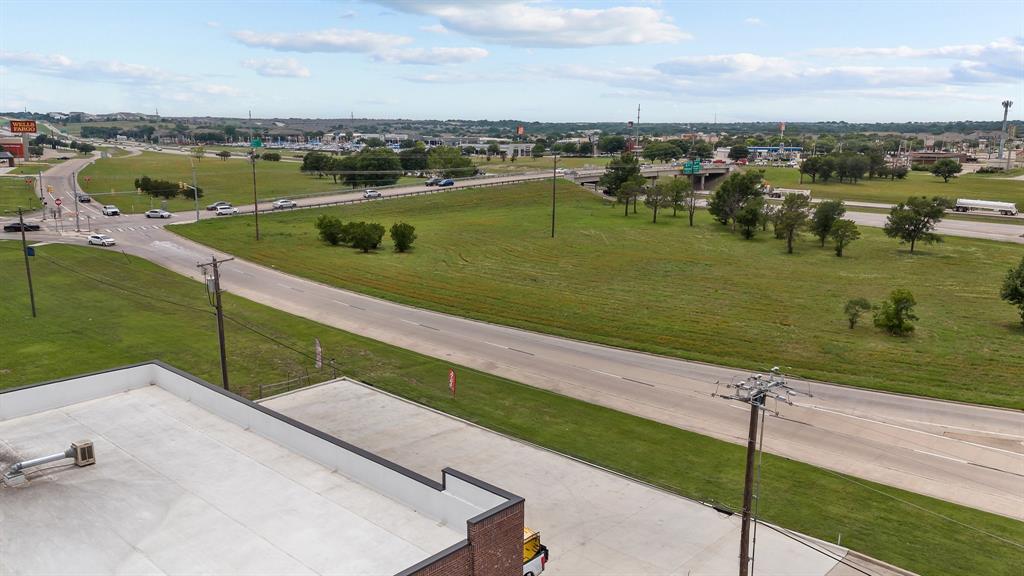 108 N Jim Wright Freeway 102