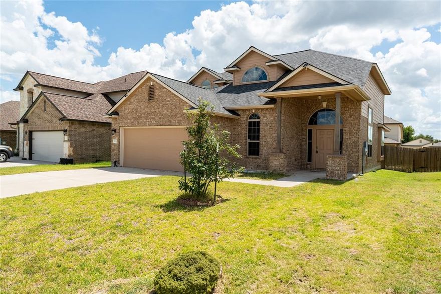 NEW PRICE + LOWER INTEREST RATES BRING ALL OFFERS TO CLOSE BEFORE END OF YEAR!!! 

Perfectly located for easy commutes to Fort Hood, Baylor Scott & White, and the VA Hospital, and zoned to Academy ISD. Quick access to I-35 and I-14, plus the quiet feel of a cul-de-sac street with minimal traffic.

Book your showing with your preferred agent today!