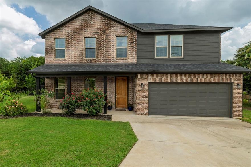 ASSUMABLE LOAN at 2.5% interest rate***Sherman is GROWING! Welcome to 1831 Fairway Drive where growing pains do NOT exist. No HOA exists either-BONUS! Located on a cul-de-sac, this .3 acre lot backs up to a wooded ag property with mature trees along the new fence that feel like you are out in the country while everything Sherman has to offer is minutes away. The huge east facing backyard attracts a variety of birds, so many butterflies & even the FIREFLIES flicker around the garden in the summer. A blackberry bush produces big fat berries along with fruit trees in the side yard. YALL...there is STILL room for a pool, a playground and a dogs run! Inside, the welcoming floor plan flows effortlessly under tall ceilings through the gathering areas and into the island Kitchen with upgraded lighting and sleek 3cm counters. The Primary Bedroom with en suite bath features a relaxing soaking tub, separate shower, dual sink vanity & a deep walk in closet. Completing the main floor is a half bath adjacent to an above average sized Laundry Room with a 2nd Pantry AND room for a freezer. Upstairs, 3 Secondary Bedrooms with generous closets & the second Living Room which is currently in use as a Game Room for the kids is served by a sharable full bathroom with dual sink vanity.  Nearby Shopping, Dining, TI and access to US HWY 75 are 15 minutes away*20-acre Hawn Park with a splash pad, playground, walking trails and a skate park are less than a mile away*Choctaw & Lake Texoma are easy to get to but just a little farther down the road. FUTURE H-E-B GROCERY STORE is less than 5 miles away.