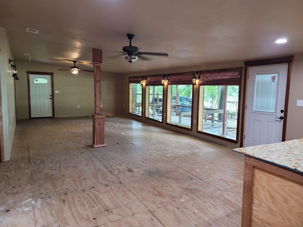 273 Private Road 5817