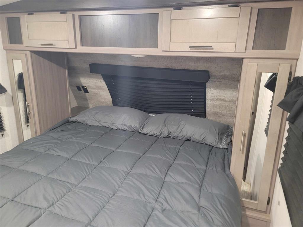 Sun Eagle Bay - Residential